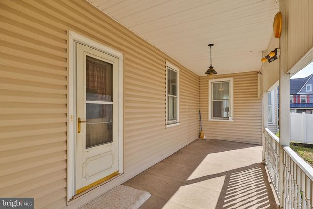 38 N MAIN ST, Richlandtown, PA 18955