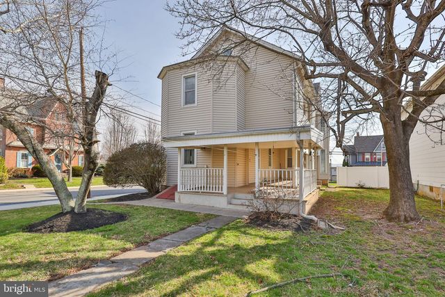 38 N MAIN ST, Richlandtown, PA 18955
