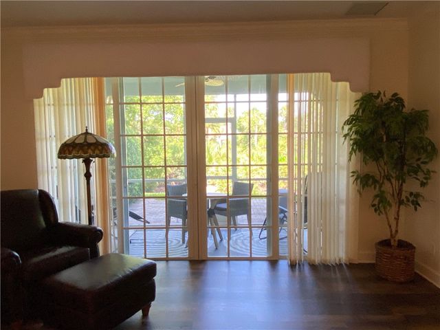 2320 Water Oak Court SW 113, Vero Beach, FL 32962