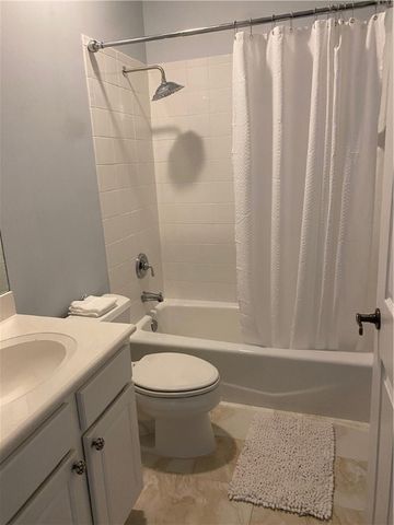 2320 Water Oak Court SW 113, Vero Beach, FL 32962