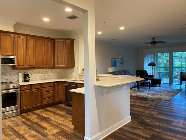 2320 Water Oak Court SW 113, Vero Beach, FL 32962