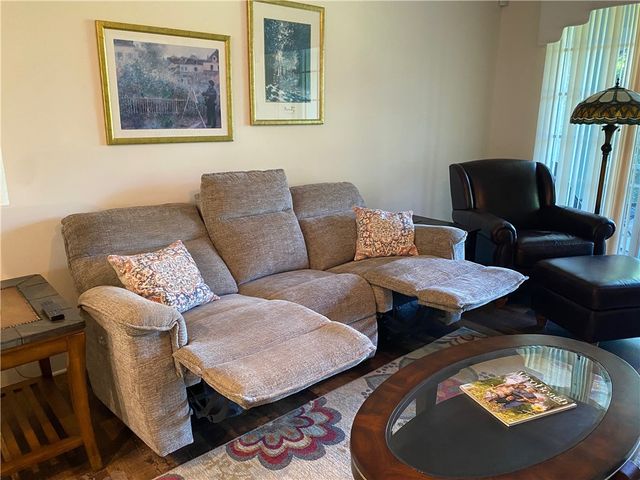 2320 Water Oak Court SW 113, Vero Beach, FL 32962