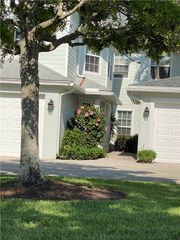 2320 Water Oak Court SW 113, Vero Beach, FL 32962