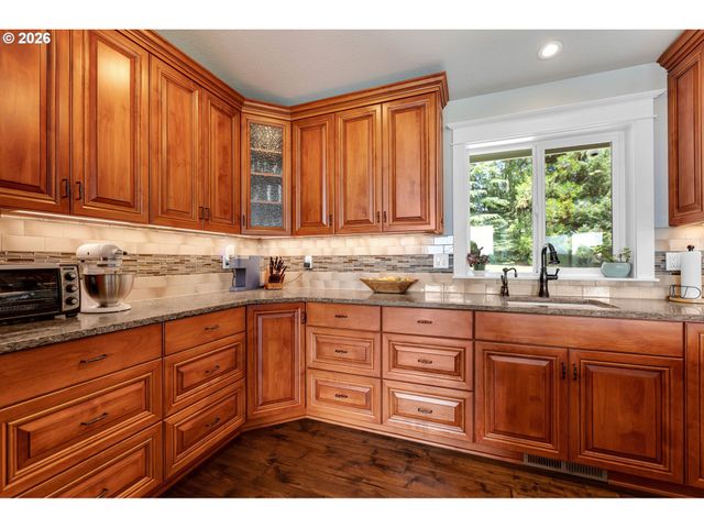 16109 Se EVERGREEN Hwy, Vancouver, WA 98683