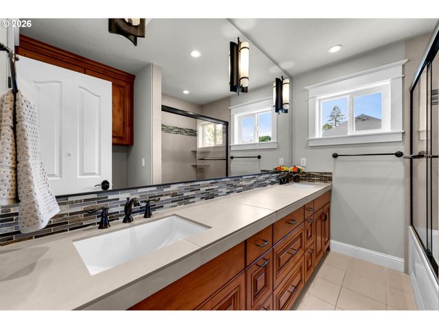16109 Se EVERGREEN Hwy, Vancouver, WA 98683