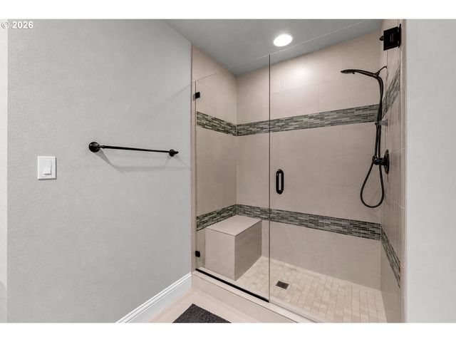 16109 Se EVERGREEN Hwy, Vancouver, WA 98683