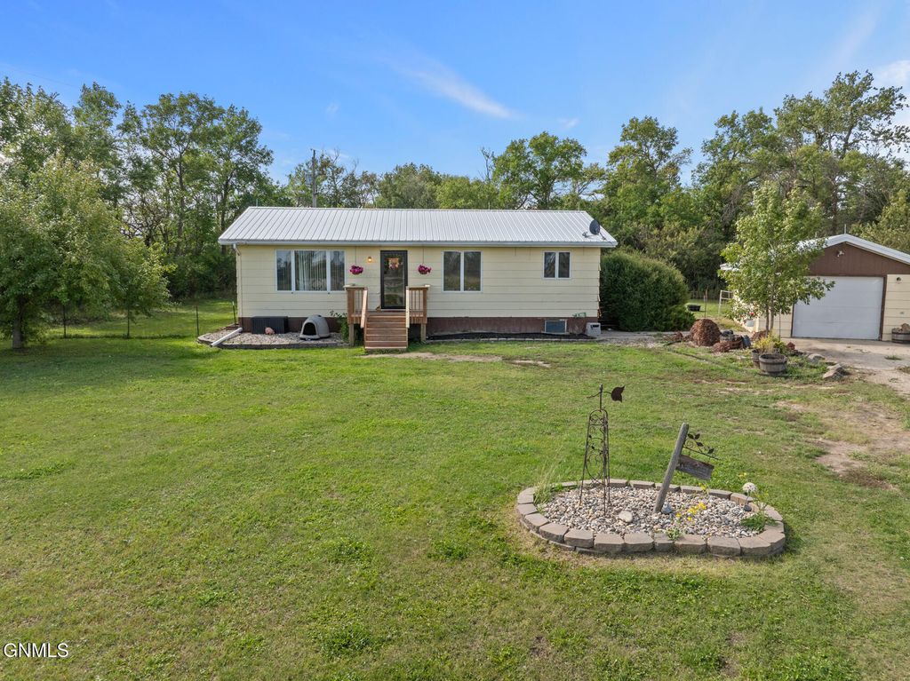 6147 101st Avenue NW, White Earth, ND 58794 photo 5