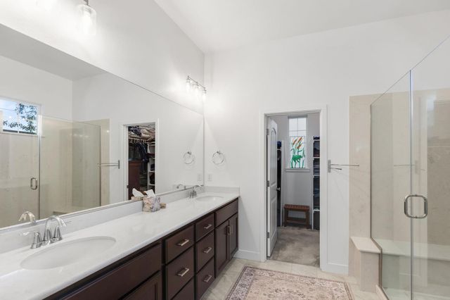 7595 Twin Bridges Ln, Citrus Heights, CA 95610