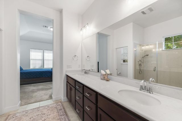 7595 Twin Bridges Ln, Citrus Heights, CA 95610