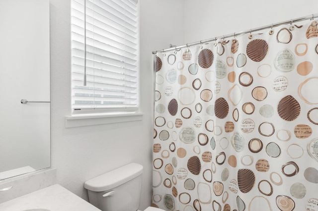 7595 Twin Bridges Ln, Citrus Heights, CA 95610