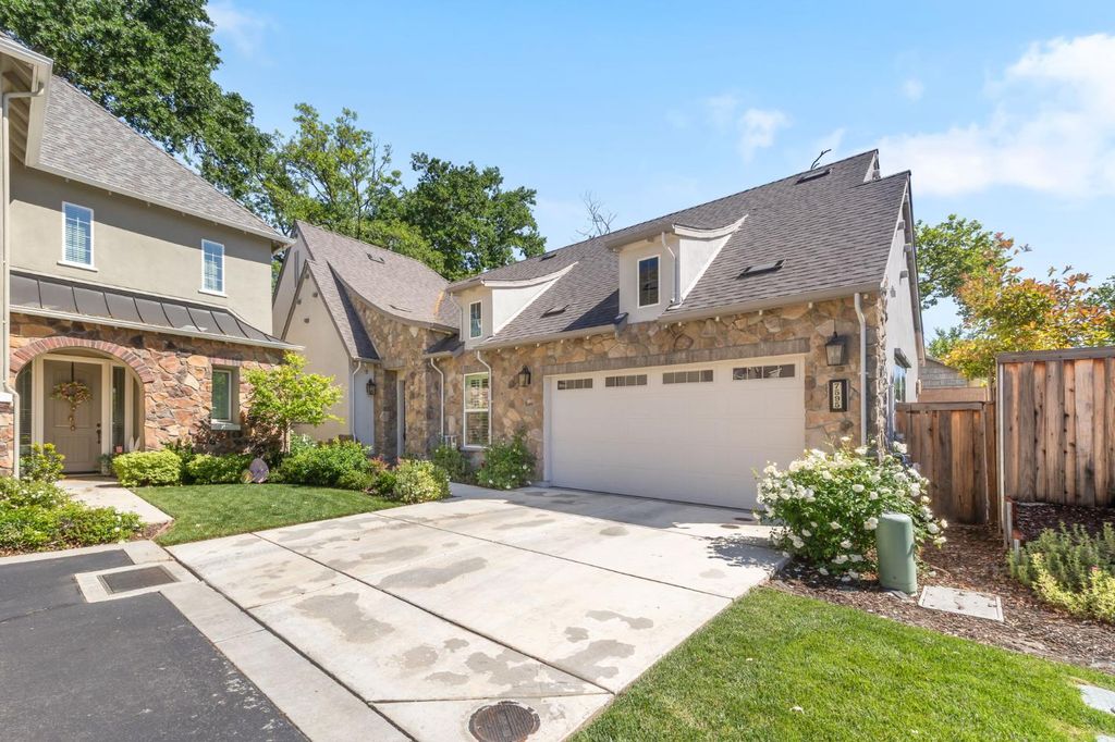 7595 Twin Bridges Ln, Citrus Heights, CA 95610