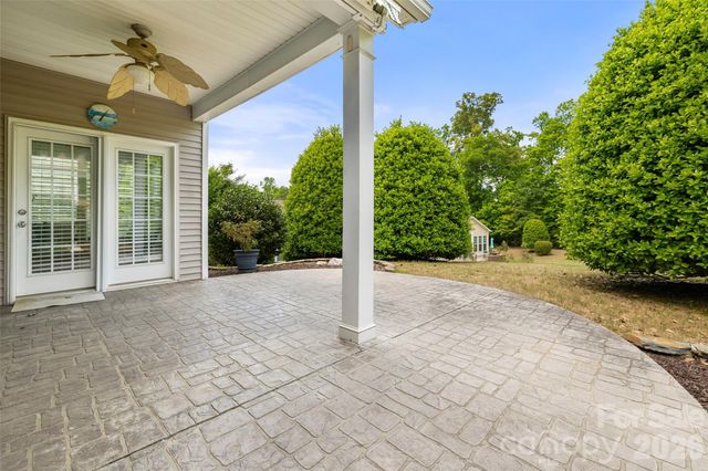 15164 Legend Oaks Court, Fort Mill, SC 29707