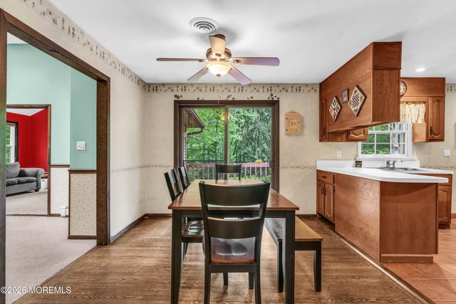 57 Roosevelt Avenue, Morganville, NJ 07751
