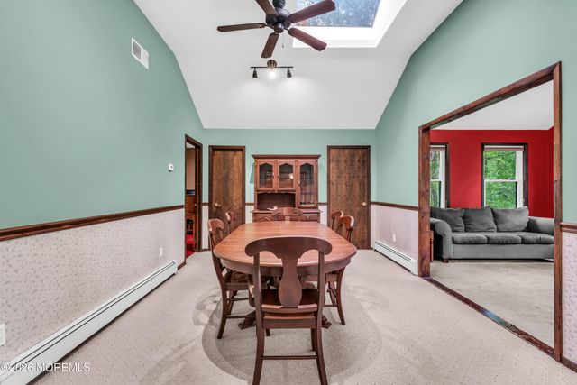 57 Roosevelt Avenue, Morganville, NJ 07751