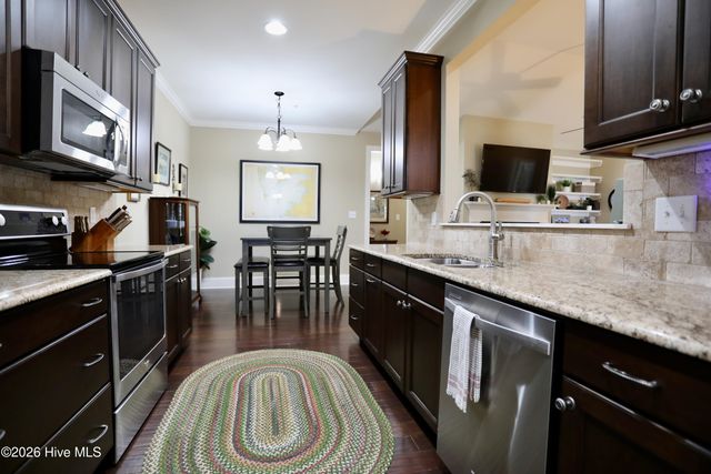 20 Shadow Creek Court, Pinehurst, NC 28374