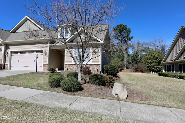 20 Shadow Creek Court, Pinehurst, NC 28374