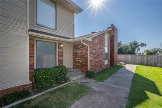 1225 Sequoyah Place D, Edmond, OK 73003