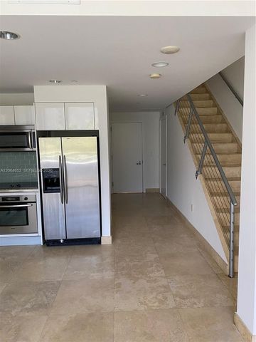 1050 Brickell Ave 220, Miami, FL 33131