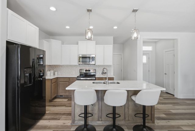 8203 W Lang St, Wichita, KS 67205