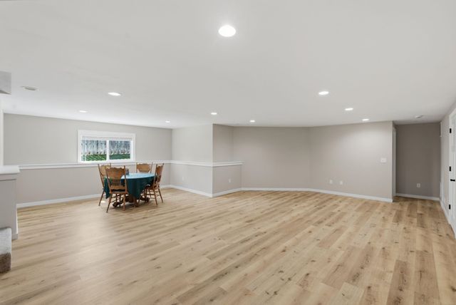 8203 W Lang St, Wichita, KS 67205