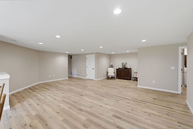 8203 W Lang St, Wichita, KS 67205
