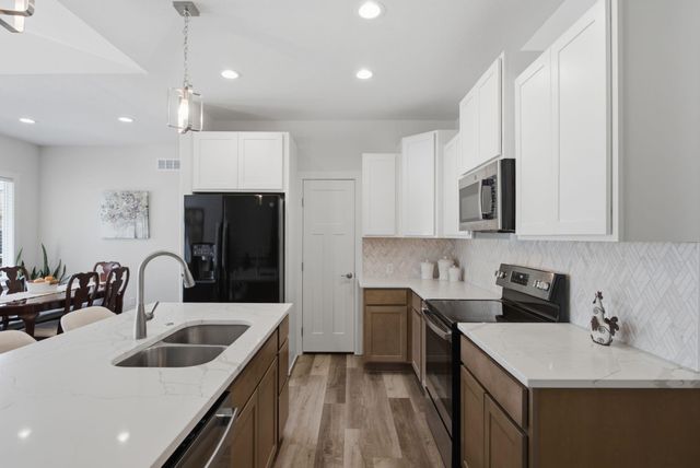 8203 W Lang St, Wichita, KS 67205