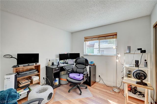 3568 Taos Lane, Las Vegas, NV 89121
