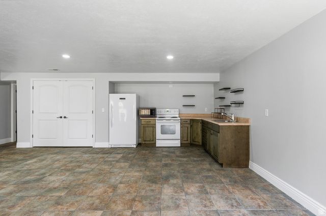 807 W 2240 N, Pleasant Grove, UT 84062