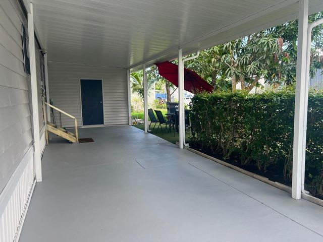 4310 Viola Drive 812, Greenacres, FL 33463