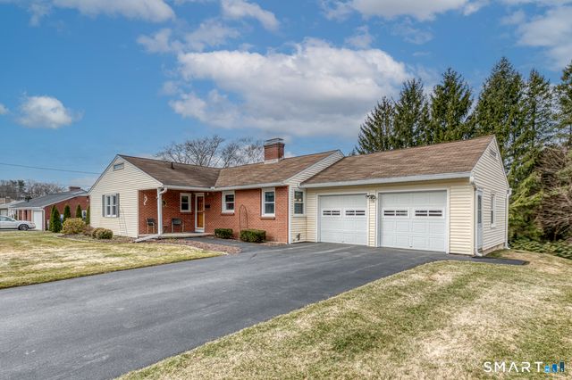 116 Fairlawn Drive, Torrington, CT 06790