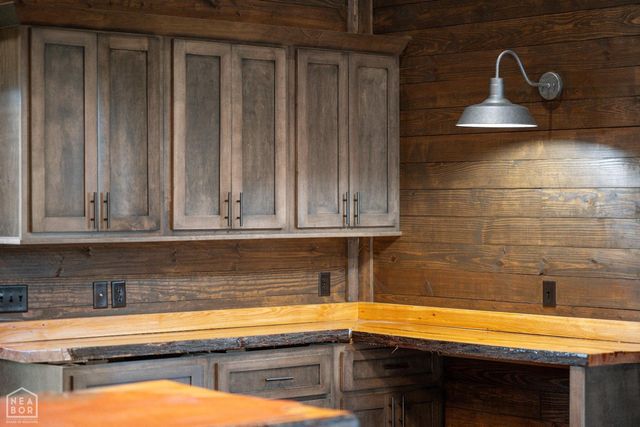 297 Cr 7802, Jonesboro, AR 72401