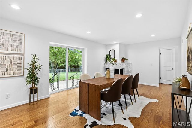 525 Beaucaire Drive, St Louis, MO 63122