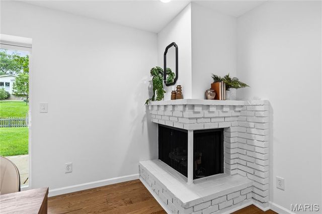 525 Beaucaire Drive, St Louis, MO 63122