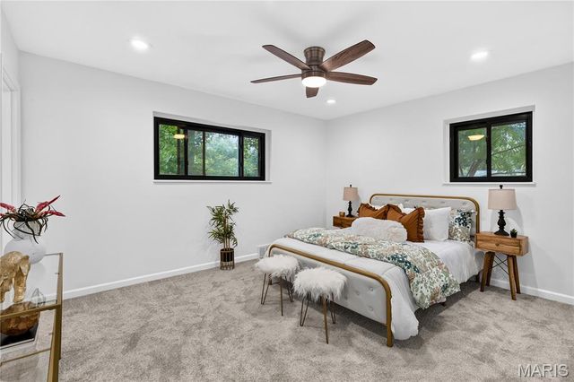 525 Beaucaire Drive, St Louis, MO 63122