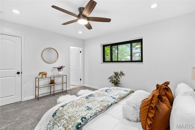 525 Beaucaire Drive, St Louis, MO 63122