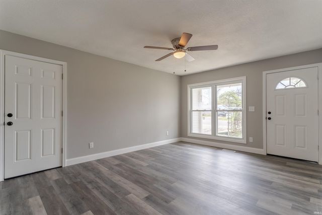 2524 E Riverside Drive, Evansville, IN 47714