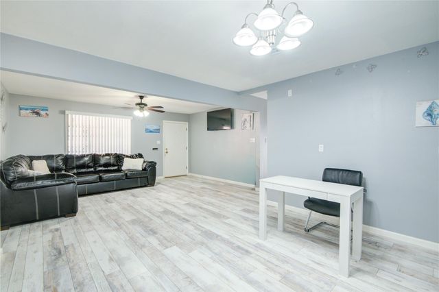 905 Bank Drive, Galena Park, TX 77547