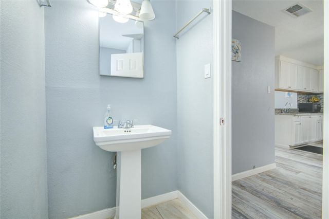 905 Bank Drive, Galena Park, TX 77547