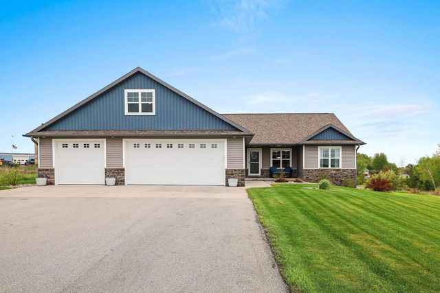 458 HIGH RIDGE TRAIL, Pulaski, WI 54162