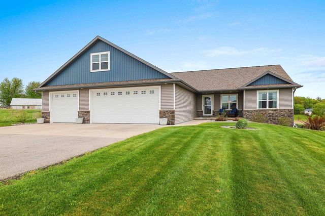 458 HIGH RIDGE TRAIL, Pulaski, WI 54162