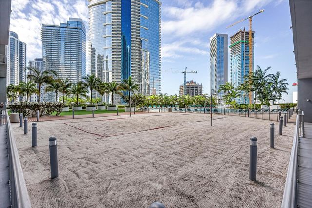 888 Biscayne Boulevard 2009, Miami, FL 33132