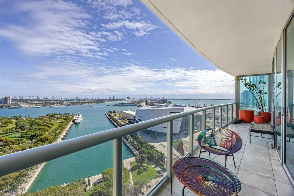 888 Biscayne Boulevard 2009, Miami, FL 33132