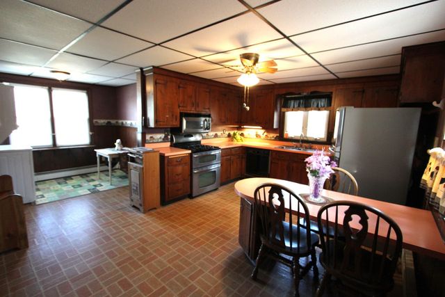 300 Chestnut St, Franklin, MA 02038