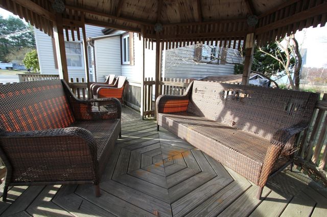 300 Chestnut St, Franklin, MA 02038