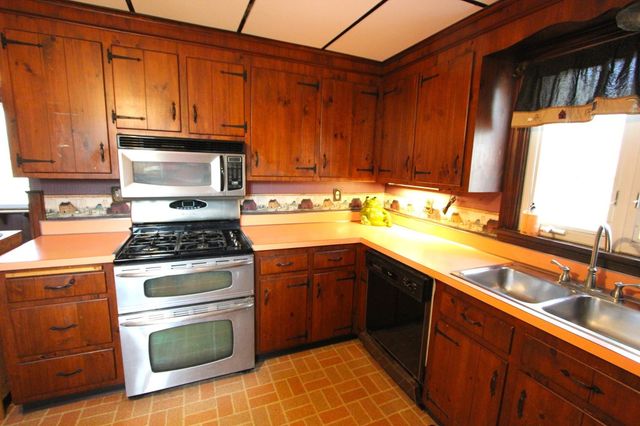 300 Chestnut St, Franklin, MA 02038
