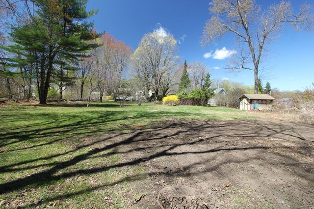 300 Chestnut St, Franklin, MA 02038