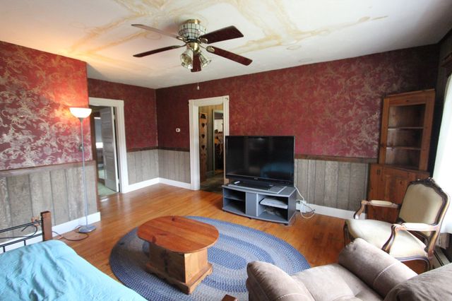 300 Chestnut St, Franklin, MA 02038