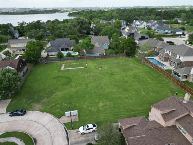 540 Birdsong Drive, League City, TX 77573