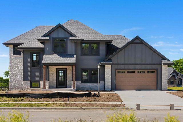 N66W21075 Sweet Clover DRIVE, Menomonee Falls, WI 53051