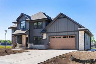 N66W21075 Sweet Clover DRIVE, Menomonee Falls, WI 53051